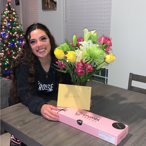 Meet your Posher, Alexis - Picture 1 of 1